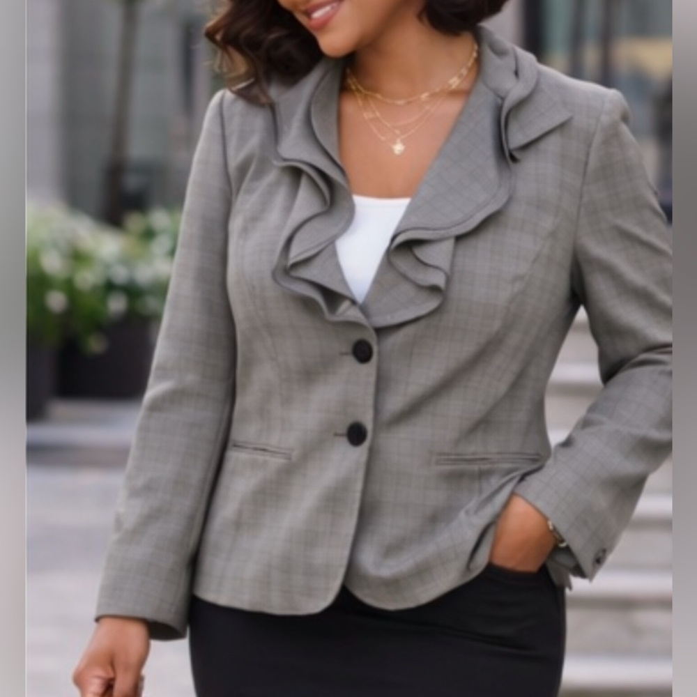 Isabella Suit Black and White Plaid Ruffle Long Sleeve Jacket Size: 14